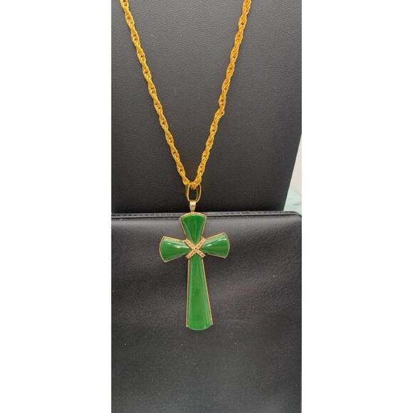 Vintage Avon Gold Tone Green Faux Jade Cross Pendant Necklace 24 in - Picture 2 of 5